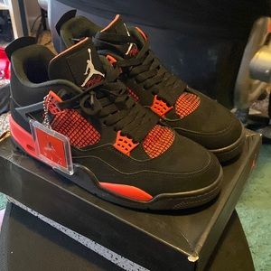 Jordan retro 4  thunders